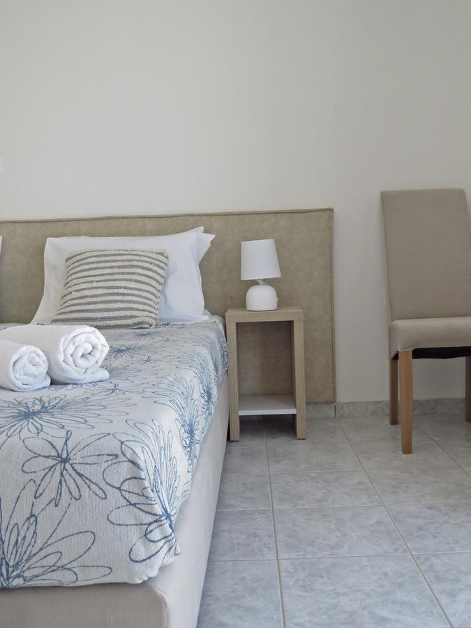 Loukas Beach Rooms Kiotari Exterior foto